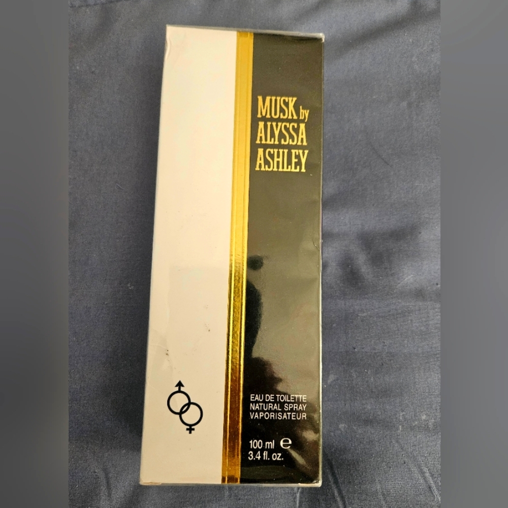 Musk Eau de Toilette - Black and Gold